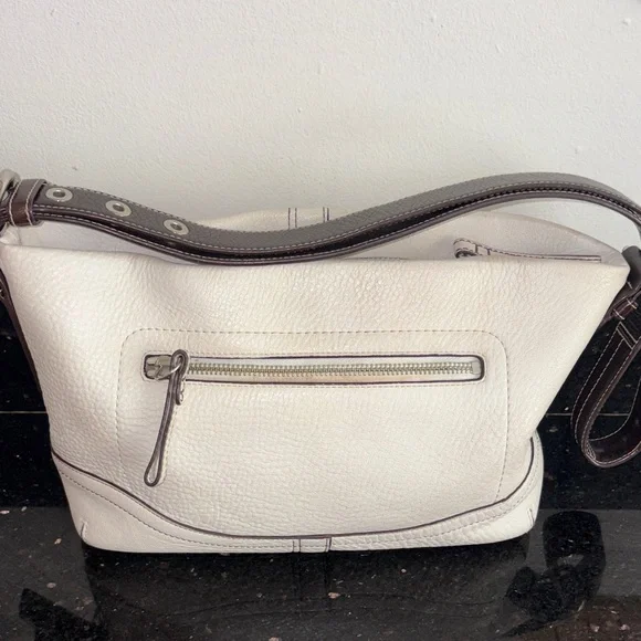 COACH Vintage Hobo Leather C0782-F10942 in EUC - Picture 3 of 12